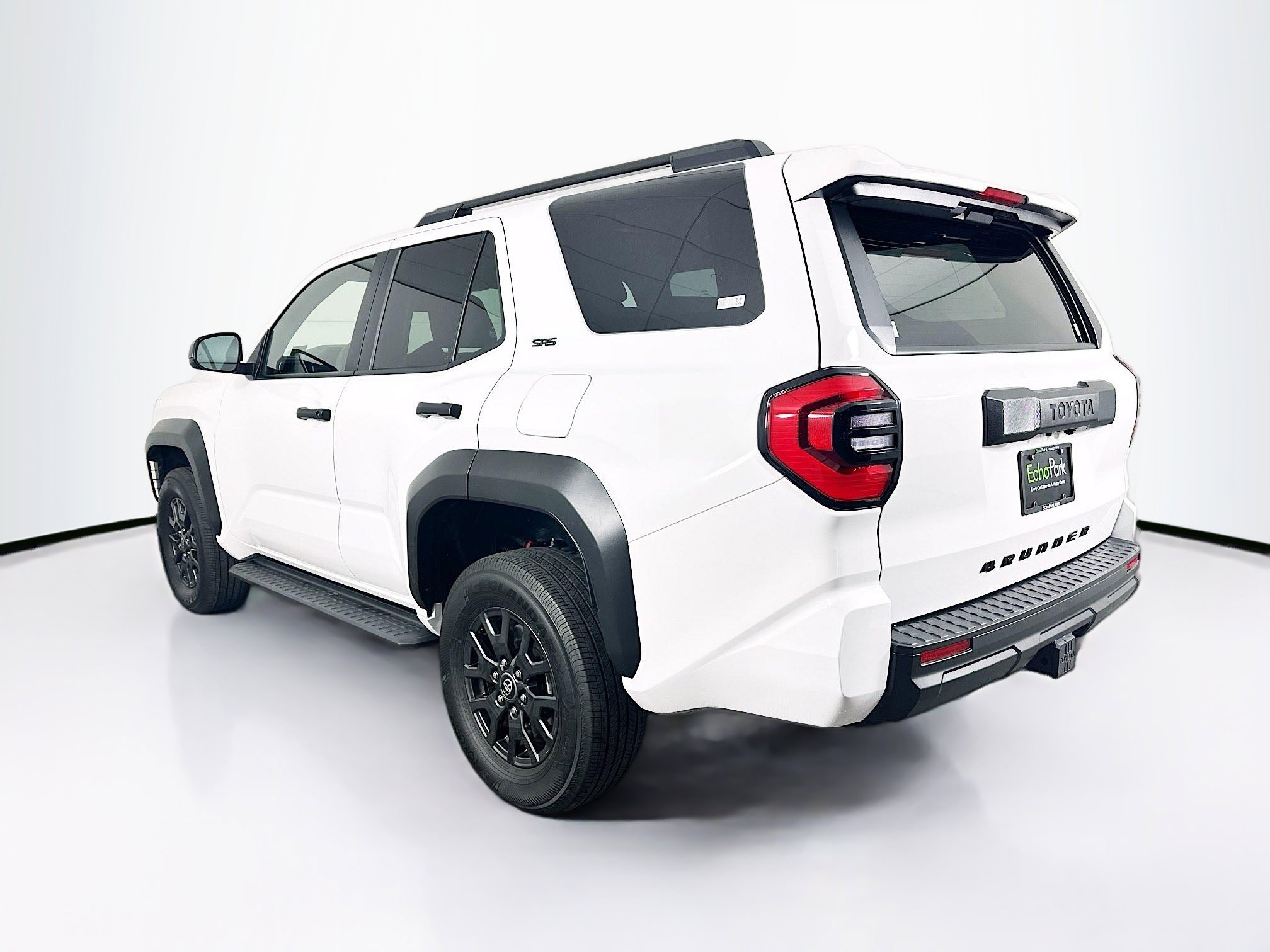 Used 2025 Toyota 4Runner SR5 image 5