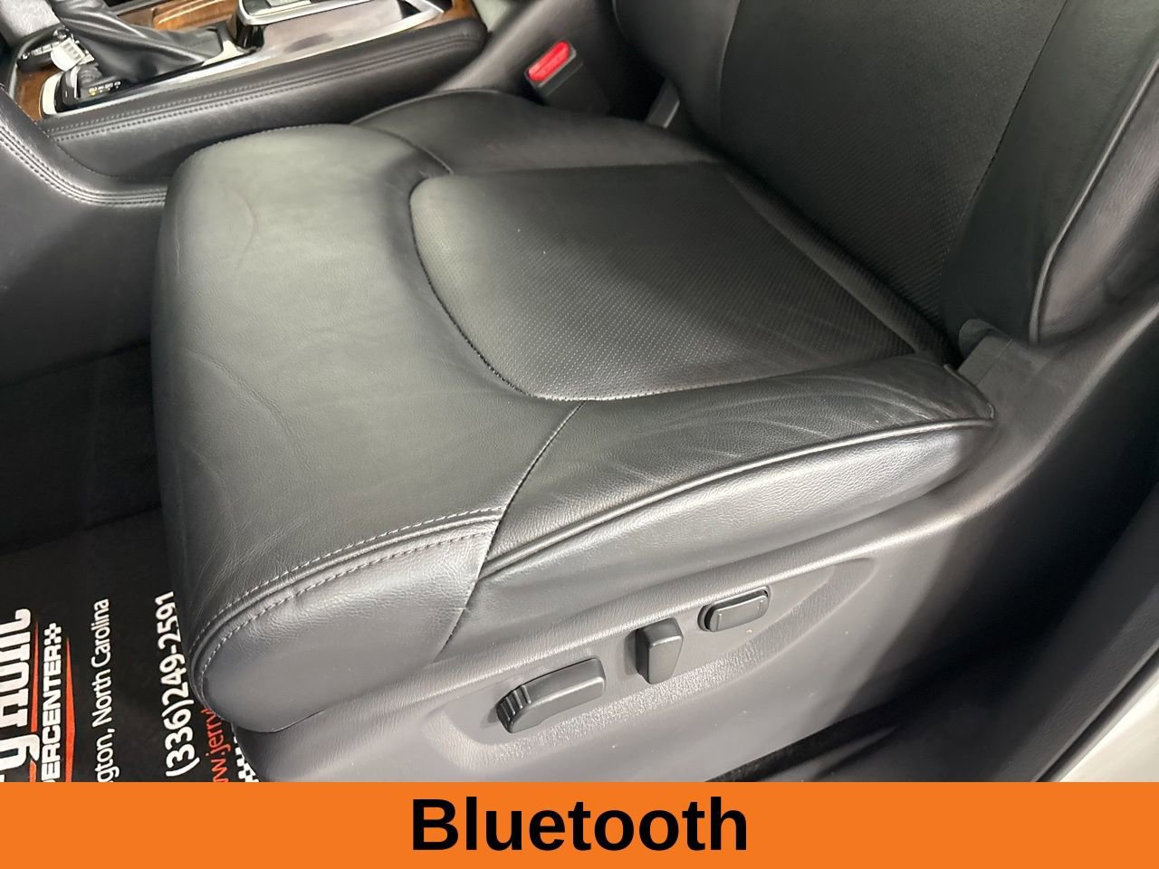 Used 2024 Nissan Armada SL w/ Captain's Chairs Package image 13