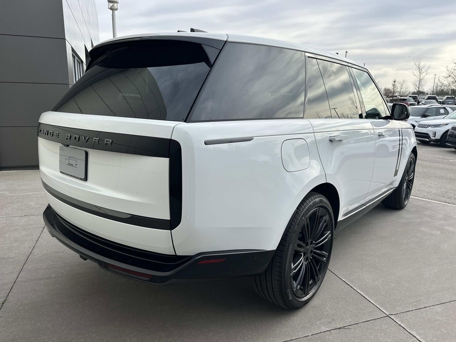 New 2026 Land Rover Range Rover SE AWD/4WD image 5