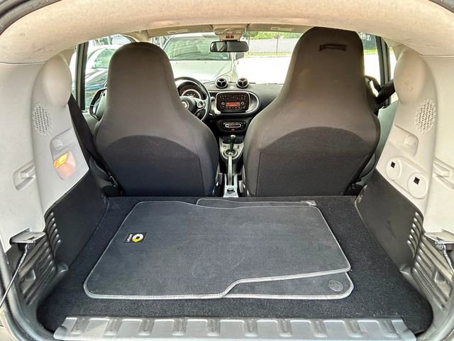Used 2019 smart fortwo electric drive RWD image 13