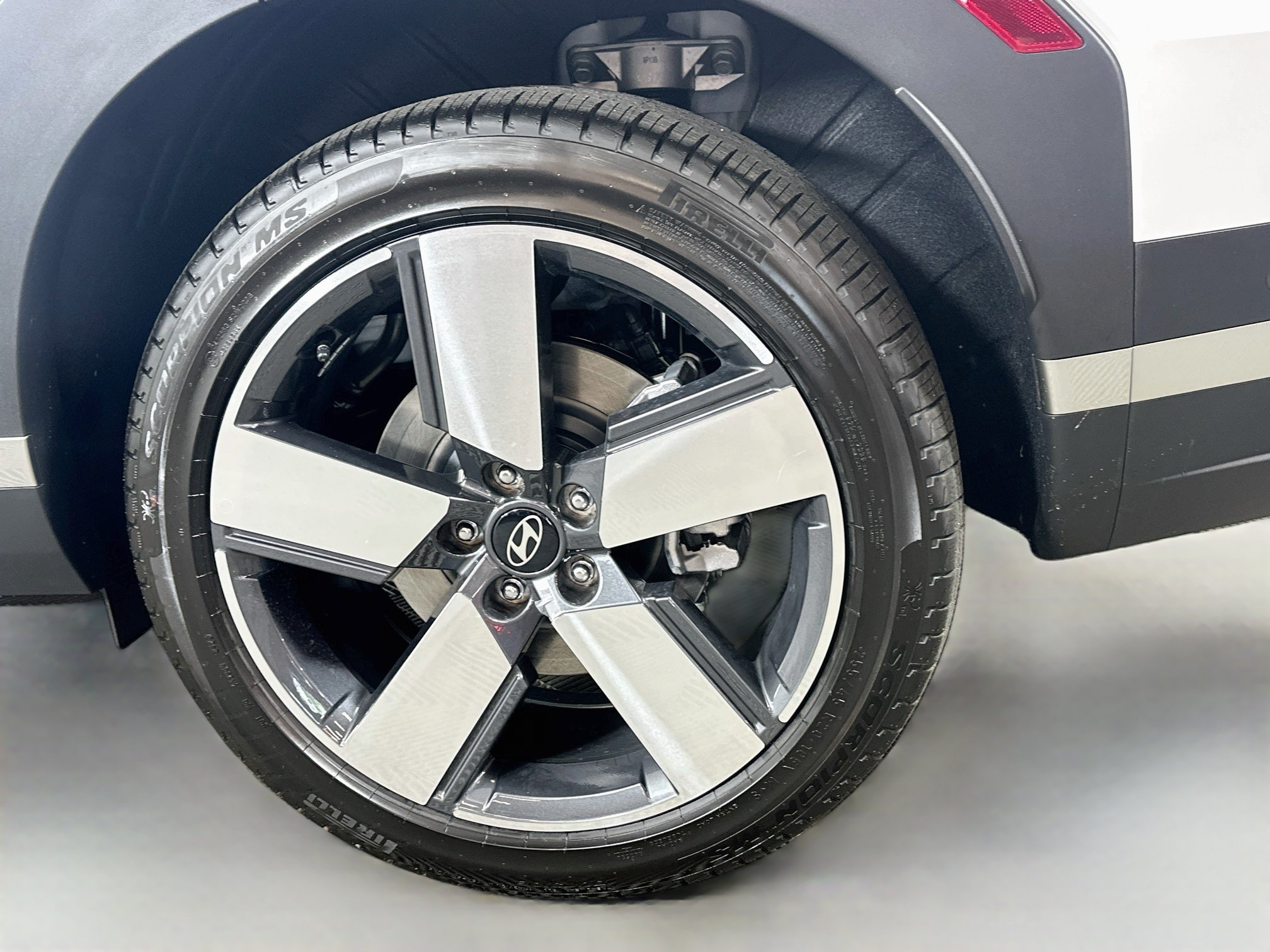 New 2026 Hyundai Santa Fe Limited AWD/4WD image 33