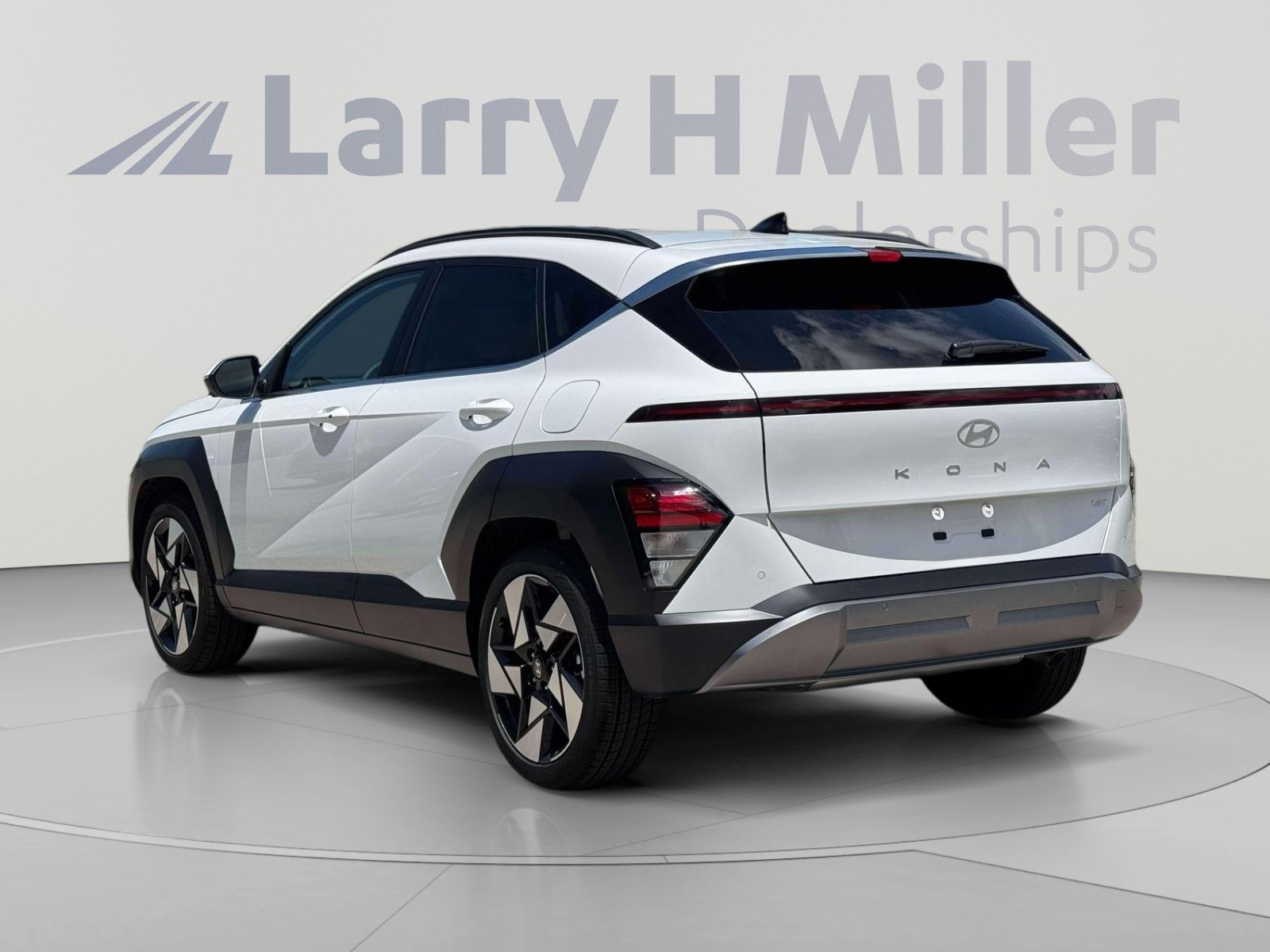 New 2027 Hyundai Kona Limited FWD image 5