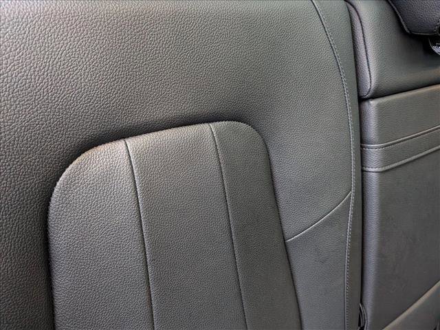 Used 2023 Mercedes-Benz EQB 300 4MATIC image 18