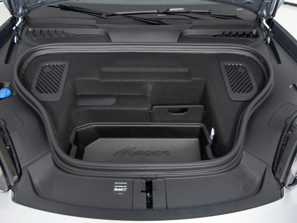 New 2026 Porsche Macan 4 Electric AWD/4WD image 43