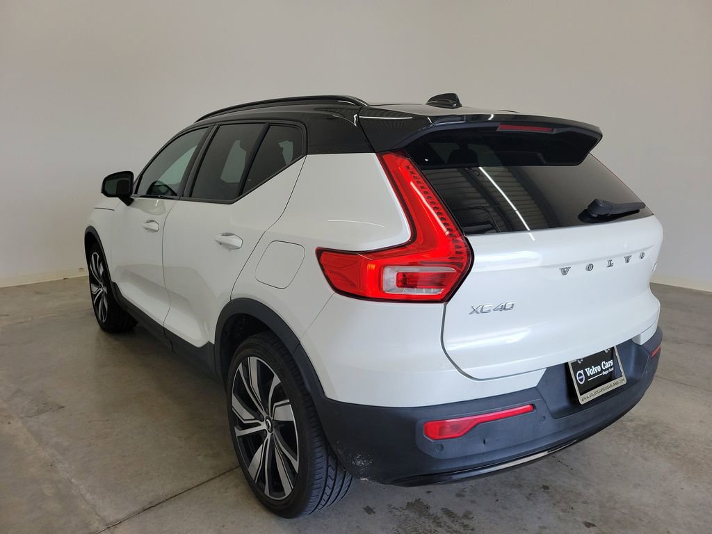 Used 2022 Volvo XC40 P8 Recharge Plus AWD/4WD image 7