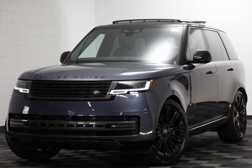 New 2025 Land Rover Range Rover SE image 1