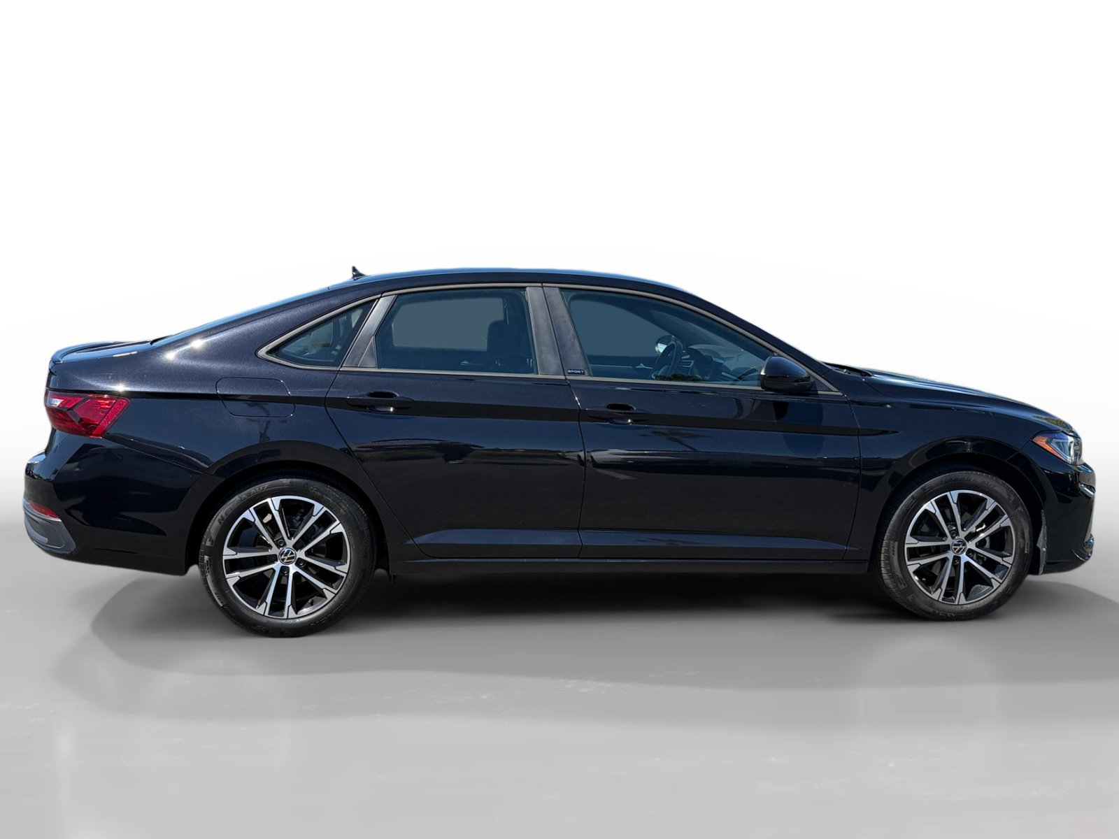 Certified 2025 Volkswagen Jetta Sport FWD image 6