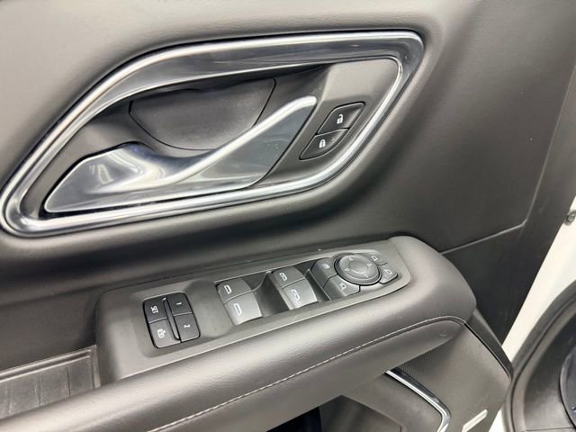 Used 2022 Chevrolet Suburban LT w/ LT Signature Package image 25