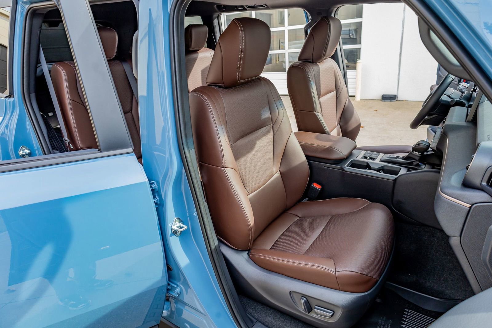 Used 2026 Toyota Land Cruiser w/ Premium Package AWD/4WD image 30