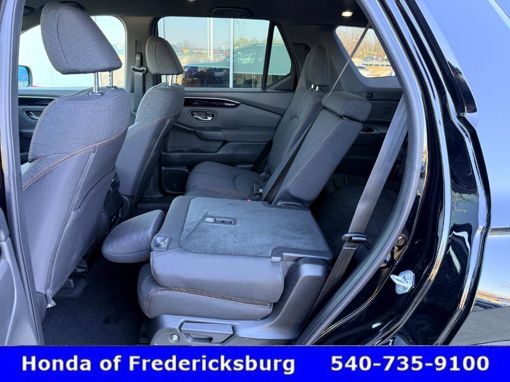 Certified 2025 Honda Pilot Sport image 26