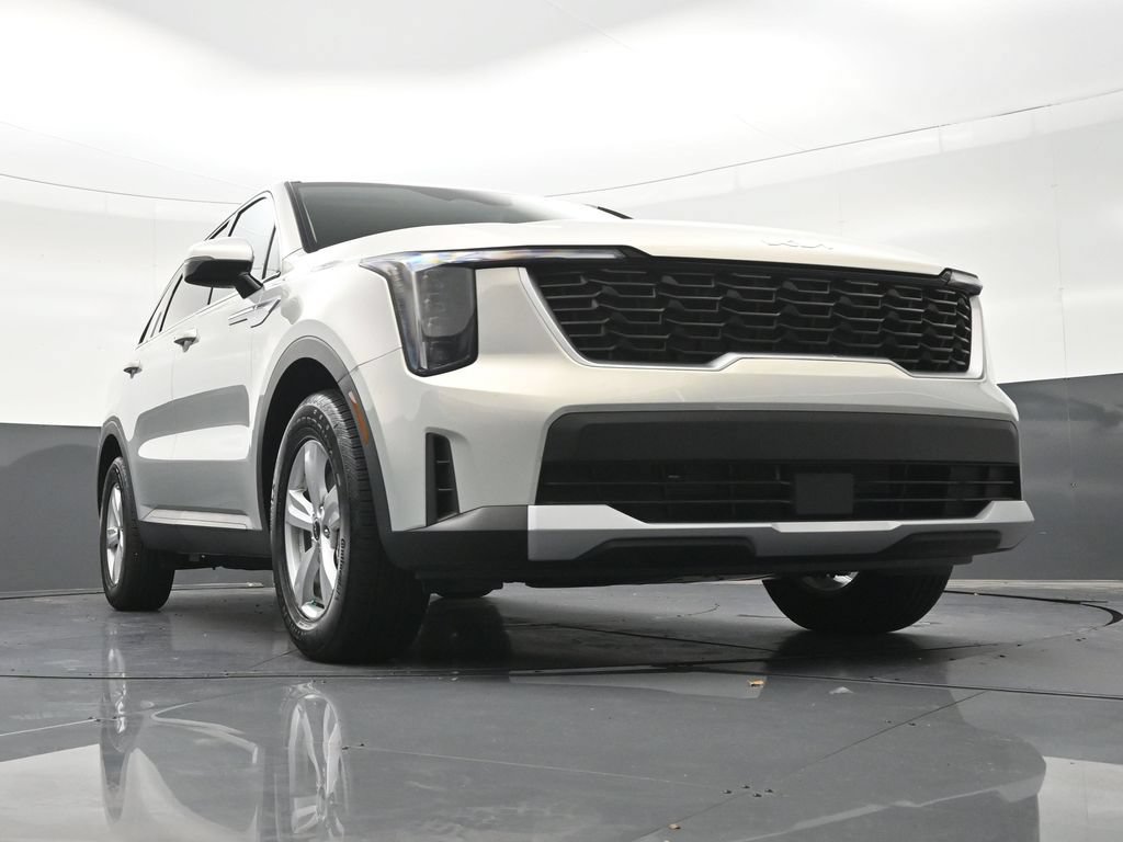 Used 2026 Kia Sorento LX FWD image 32