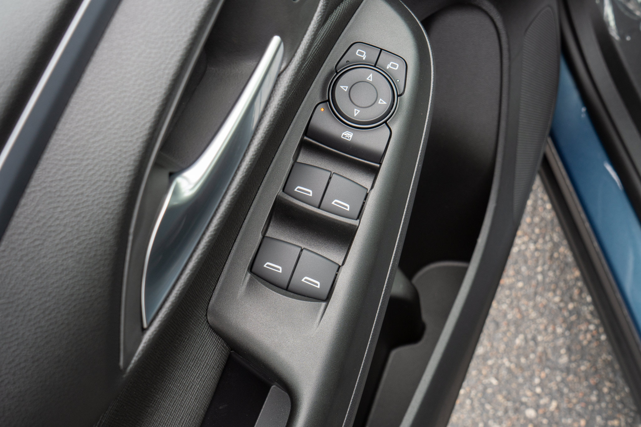 New 2026 Buick Envista Sport Touring FWD image 13