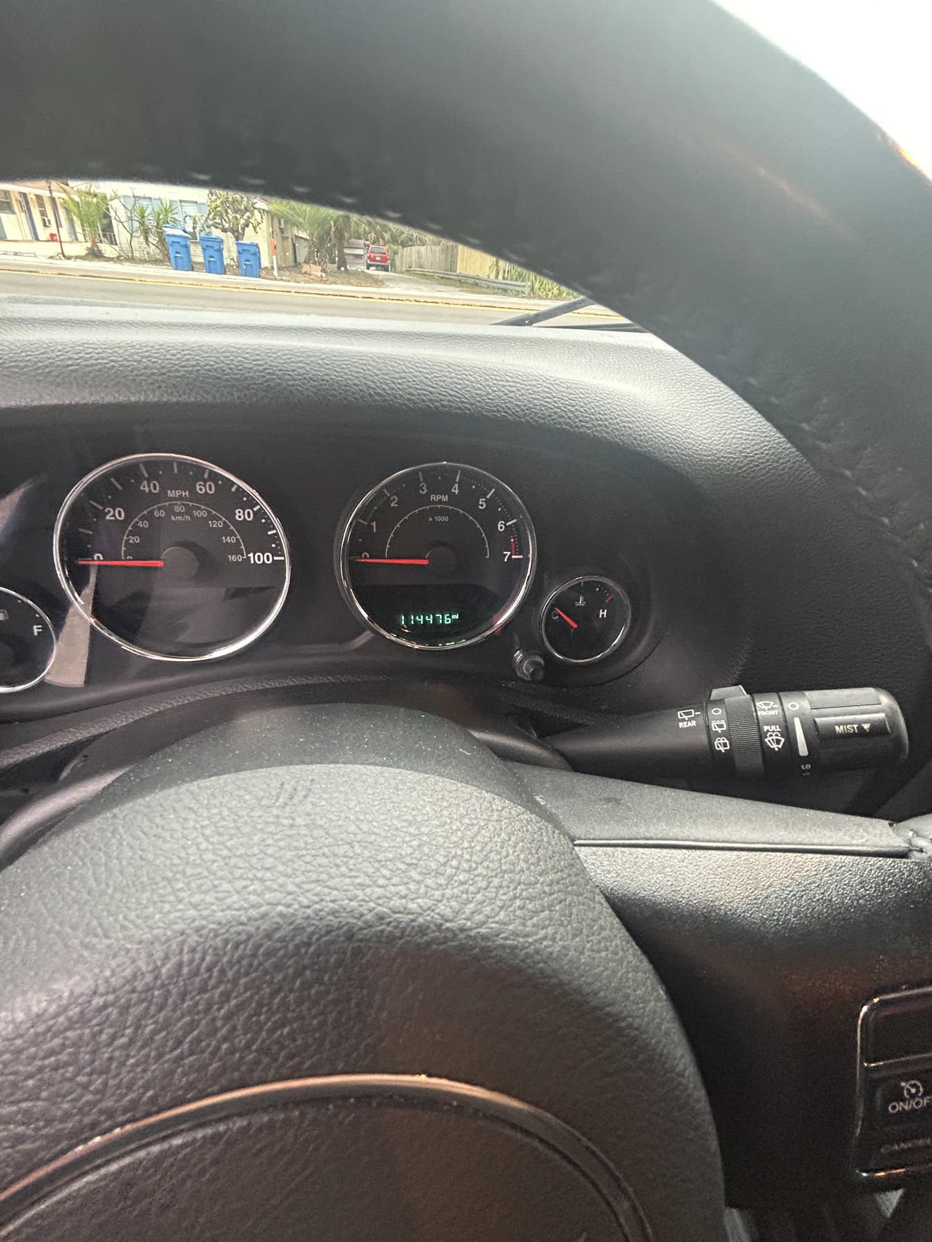 Used 2017 Jeep Wrangler Unlimited Sahara AWD/4WD image 12