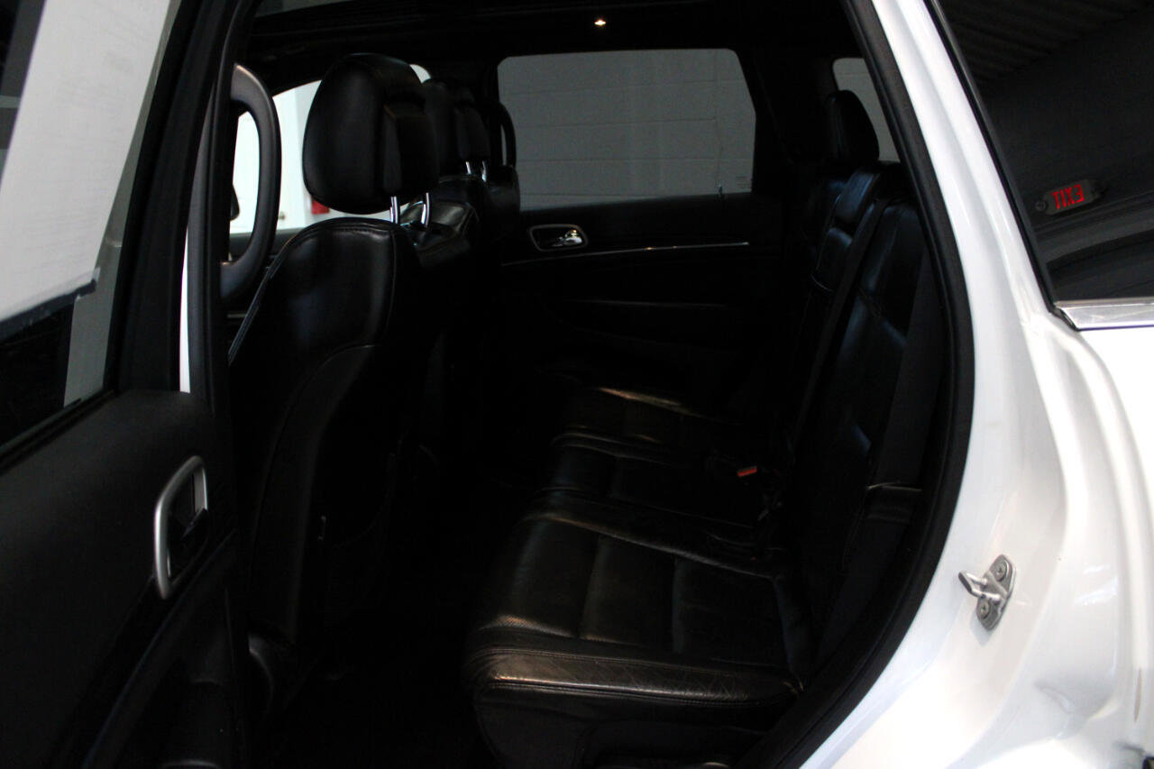 Used 2020 Jeep Grand Cherokee Limited w/ Luxury Group II image 12