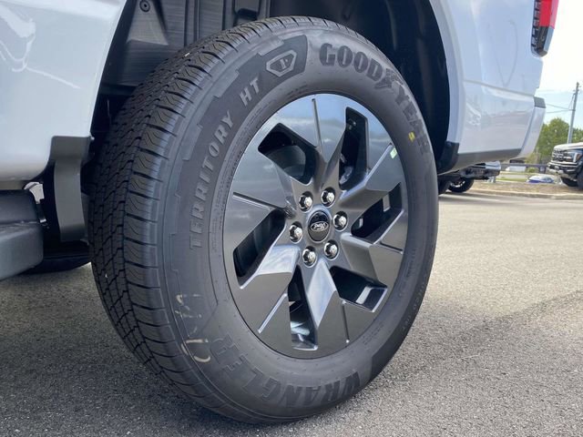 New 2025 Ford F150 Lightning Flash image 9