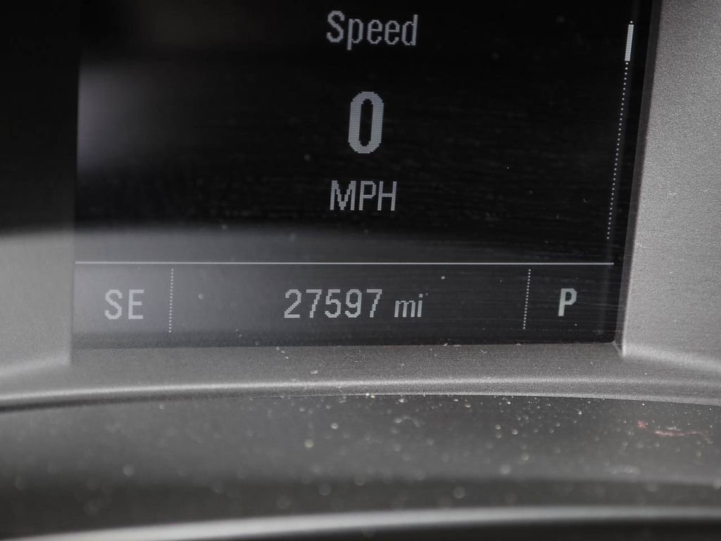 Used 2024 Chevrolet Malibu LT FWD image 12