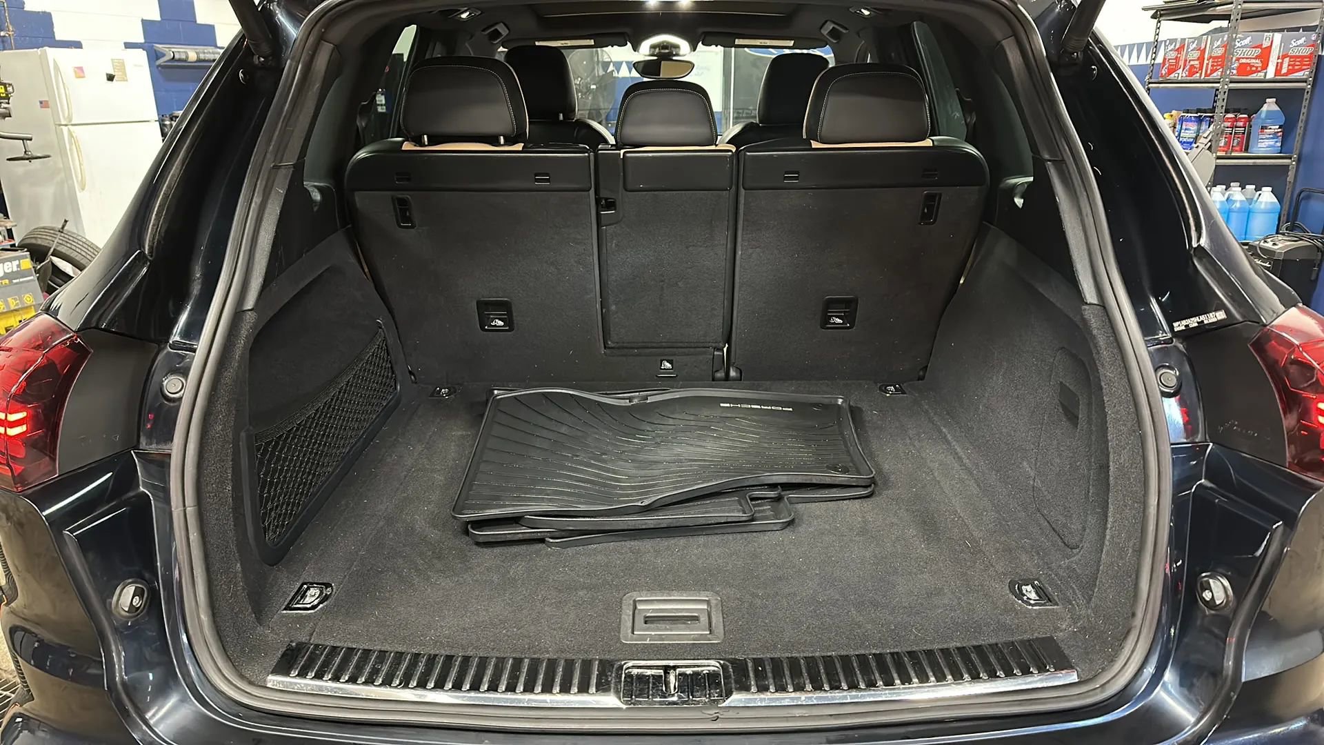 Used 2017 Porsche Cayenne S image 13