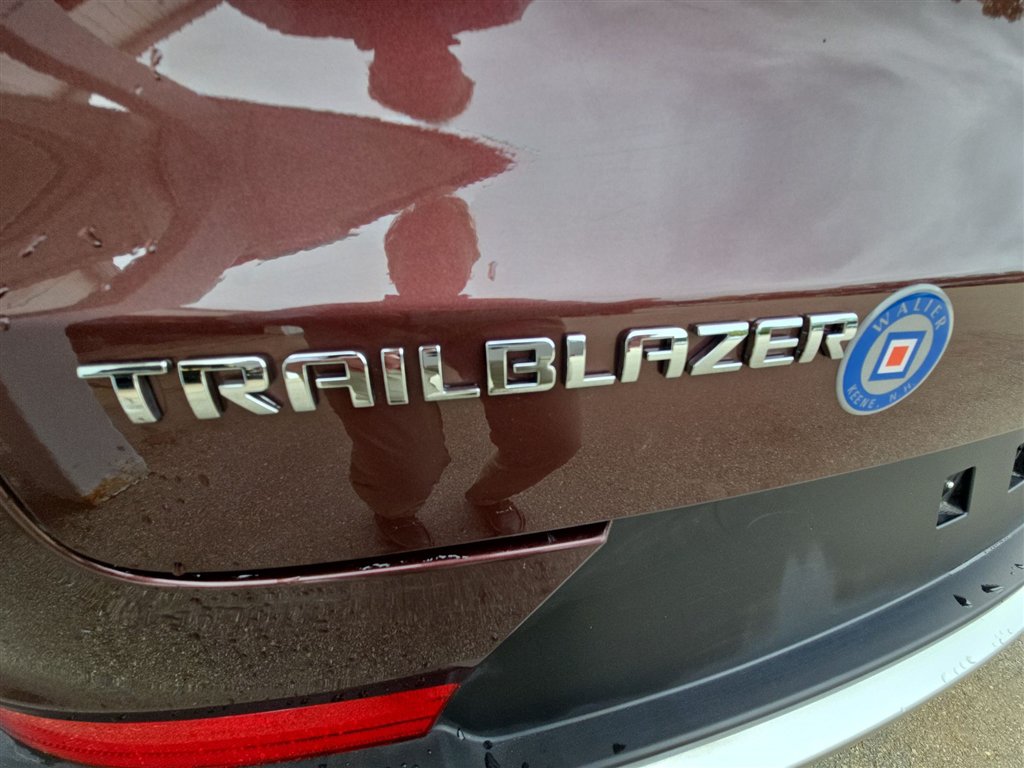 Used 2023 Chevrolet TrailBlazer LT FWD image 29
