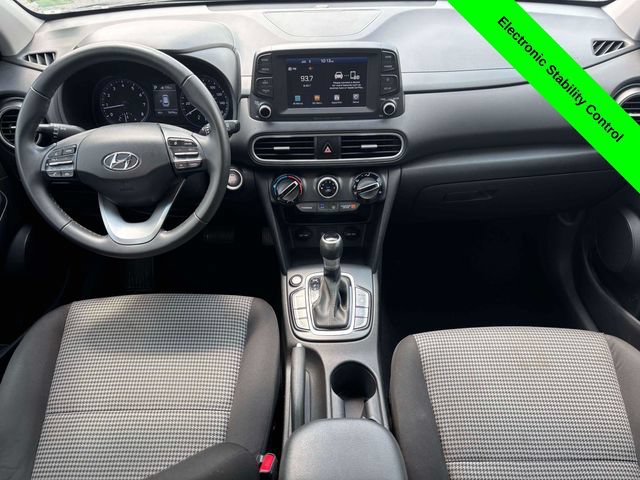 Used 2018 Hyundai Kona SEL FWD image 25