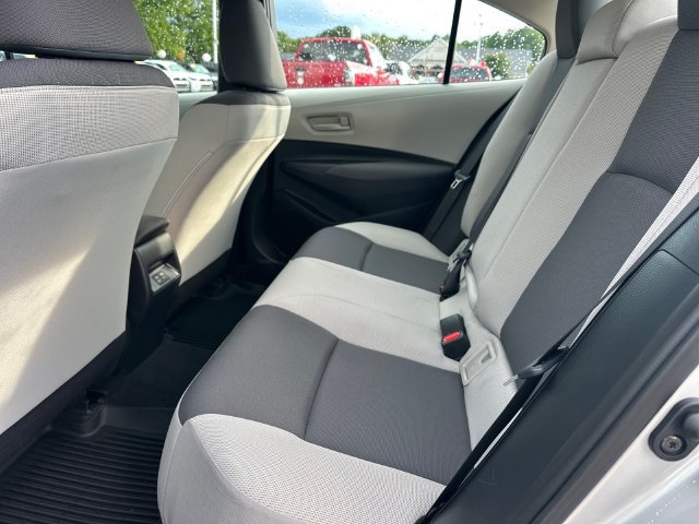 Used 2026 Toyota Corolla LE FWD image 14