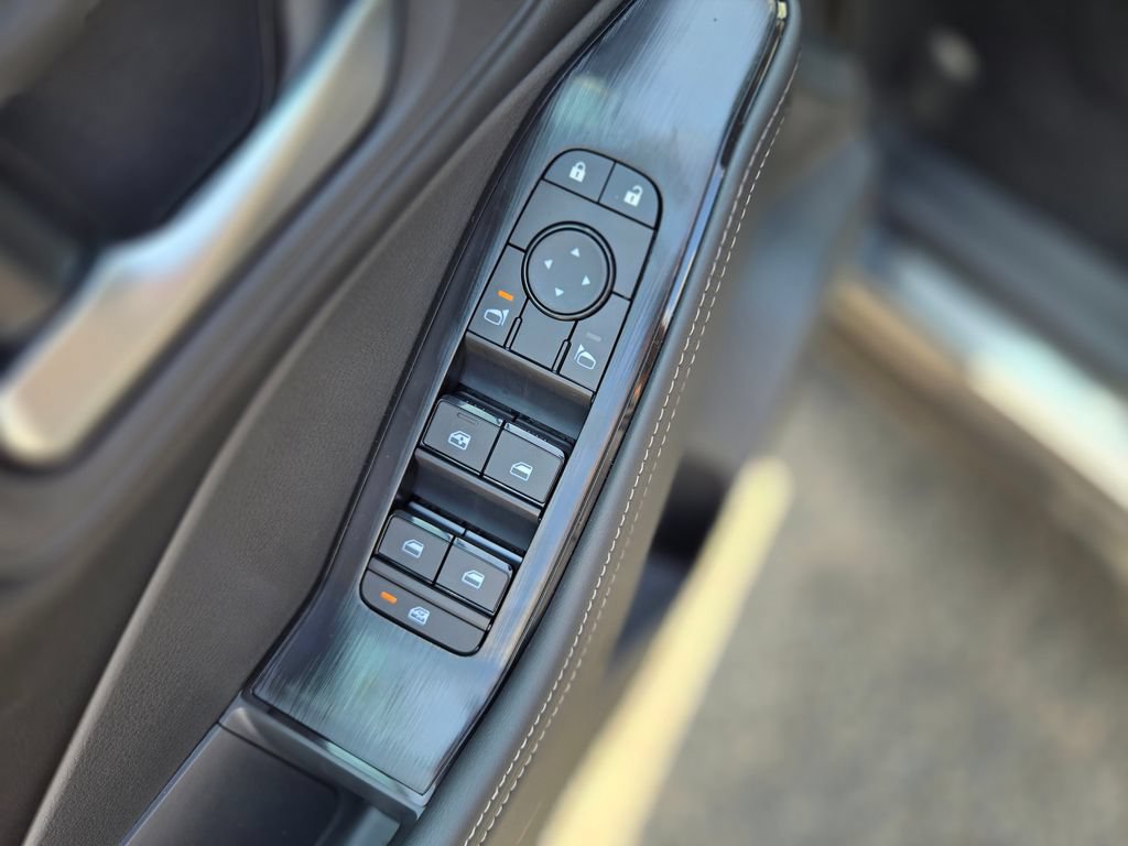 New 2026 Nissan Rogue Dark Armor FWD image 10