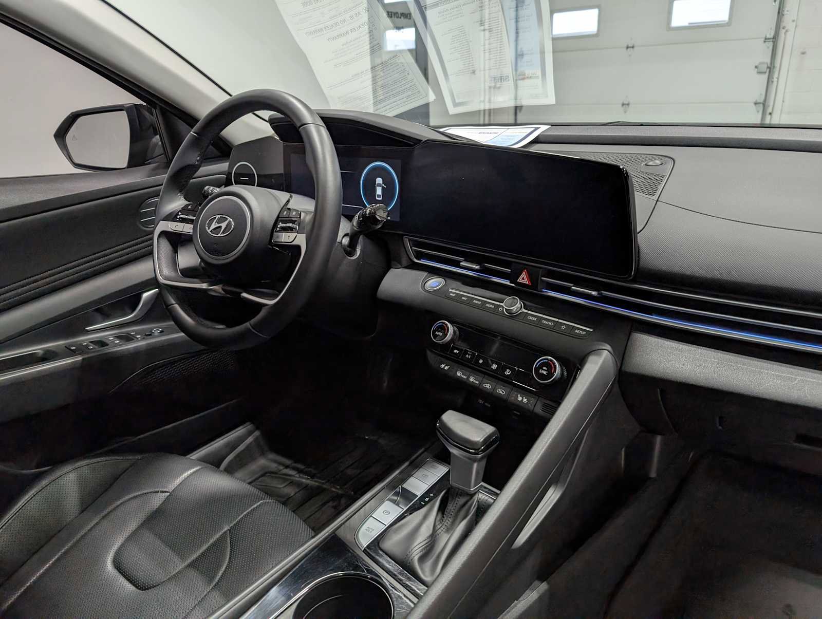 Used 2023 Hyundai Elantra Limited w/ Cargo Package image 41