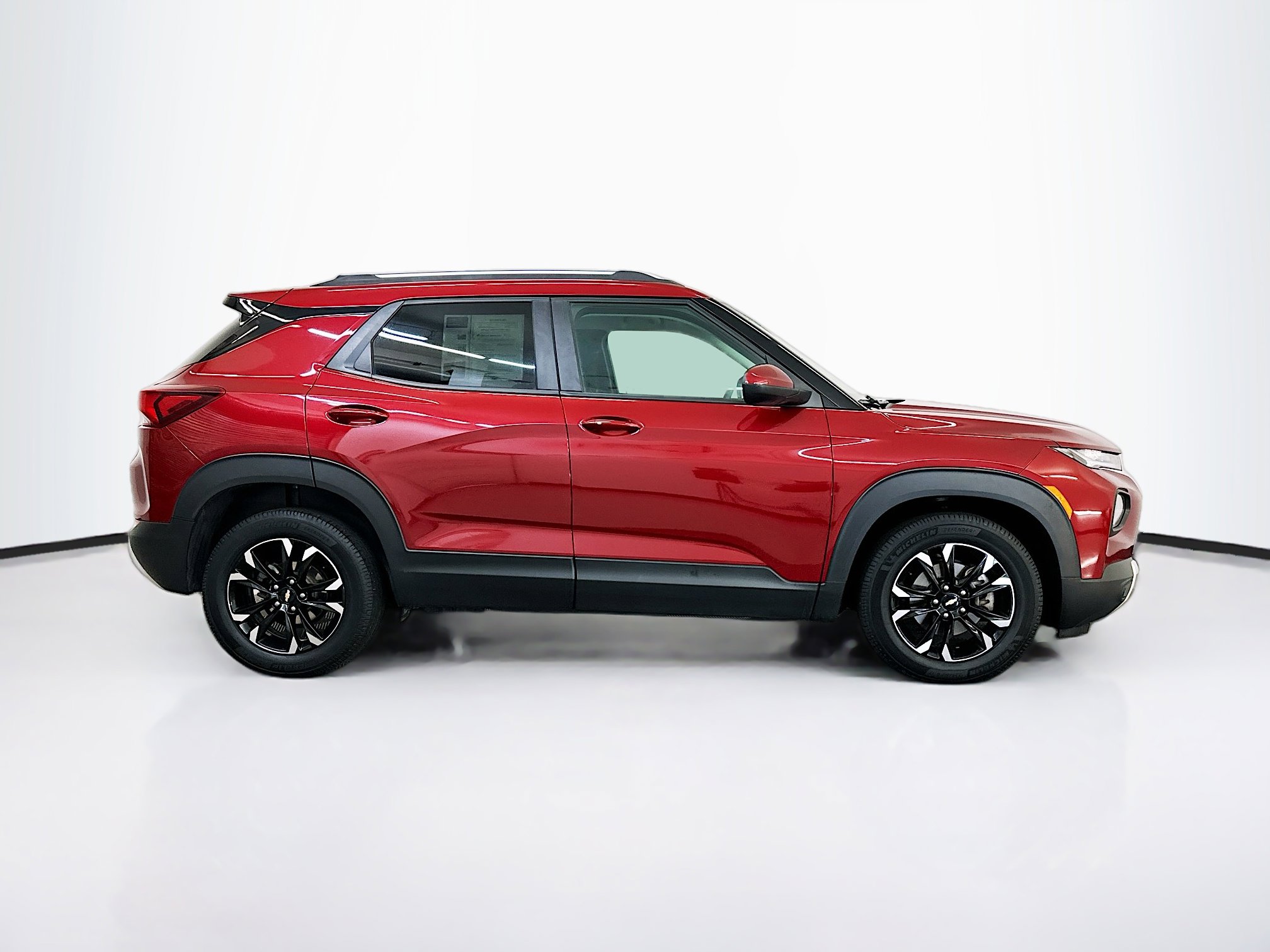 Used 2022 Chevrolet TrailBlazer LT AWD/4WD image 10