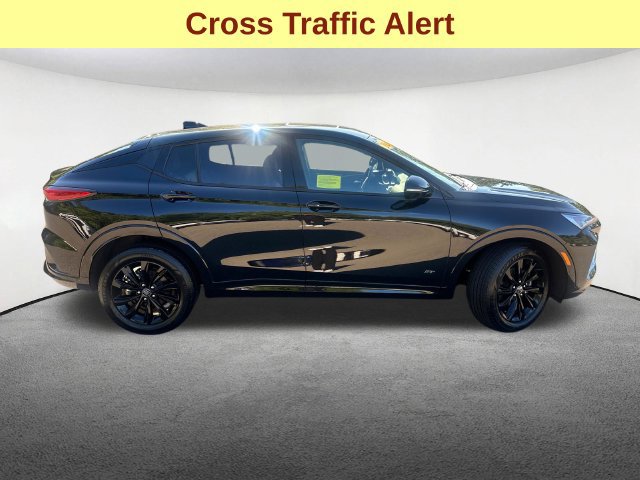 Used 2025 Buick Envista Sport Touring w/ Convenience I Package FWD image 11