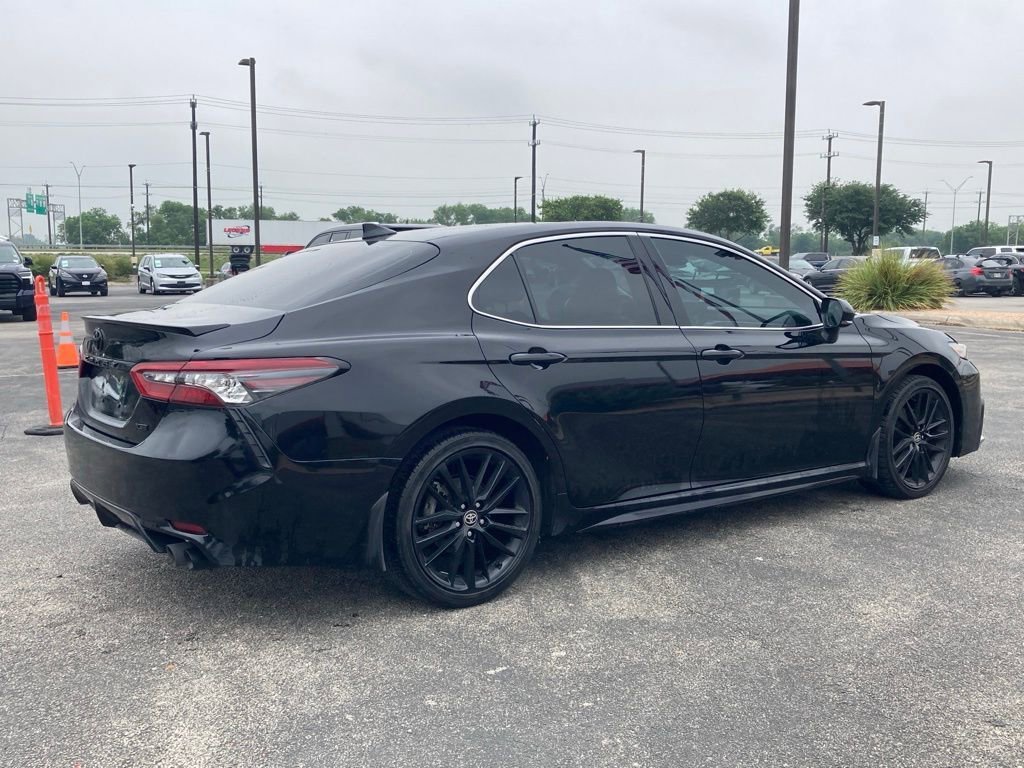 Used 2024 Toyota Camry XSE FWD image 5