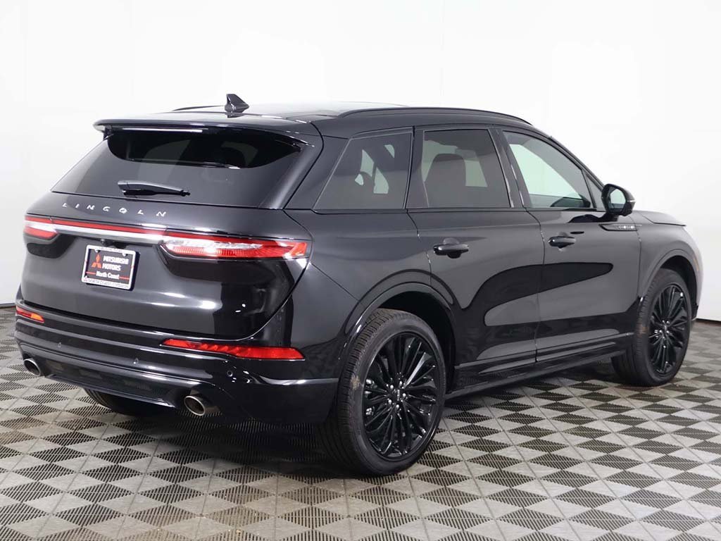 Used 2025 Lincoln Corsair Grand Touring w/ Equipment Group 301A image 12