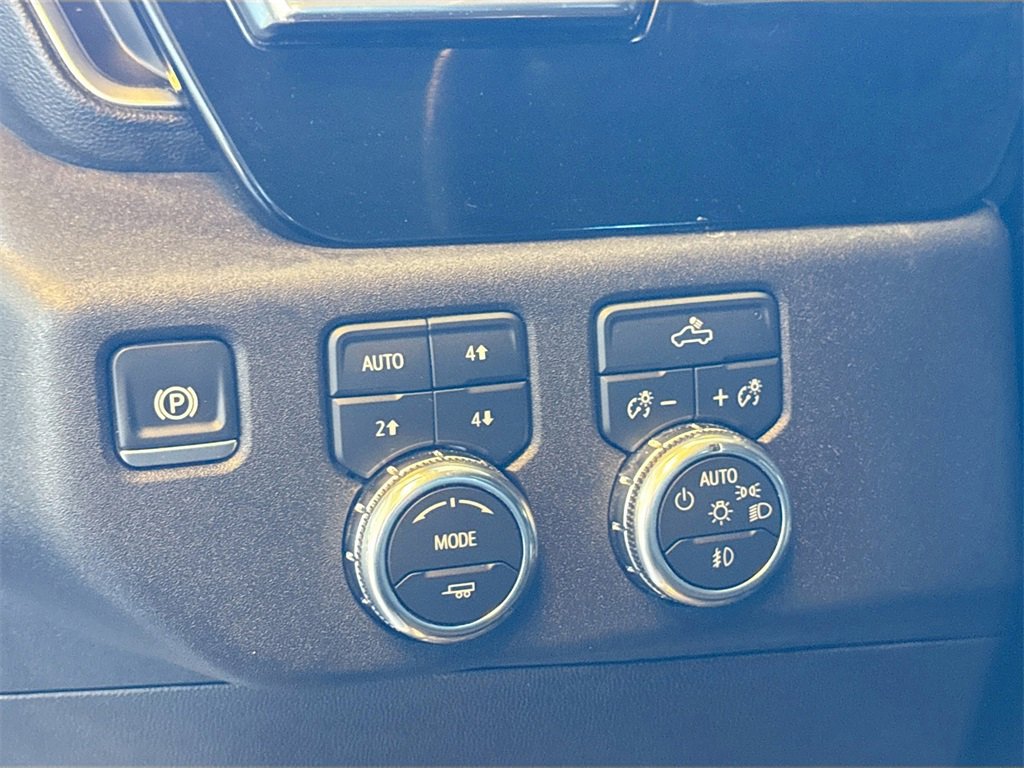 Used 2025 GMC Sierra 1500 Elevation image 10
