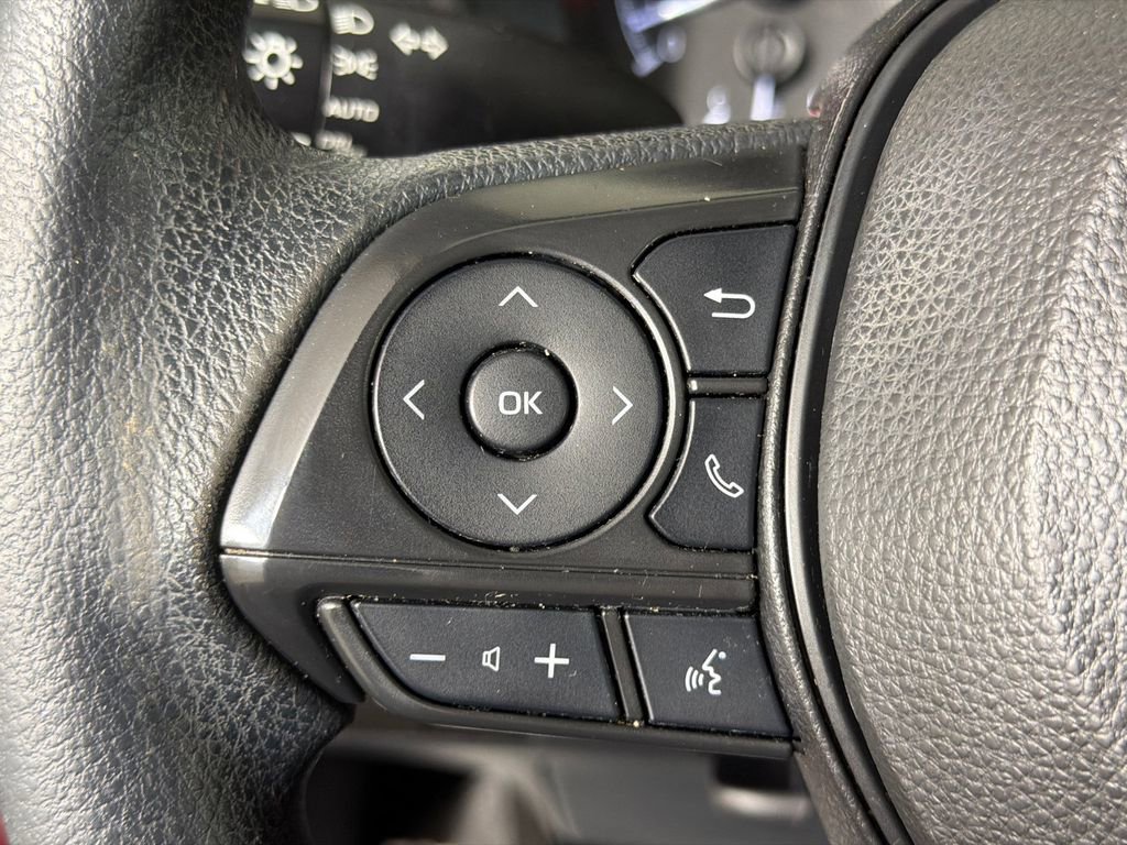 Used 2022 Toyota Corolla LE FWD image 24