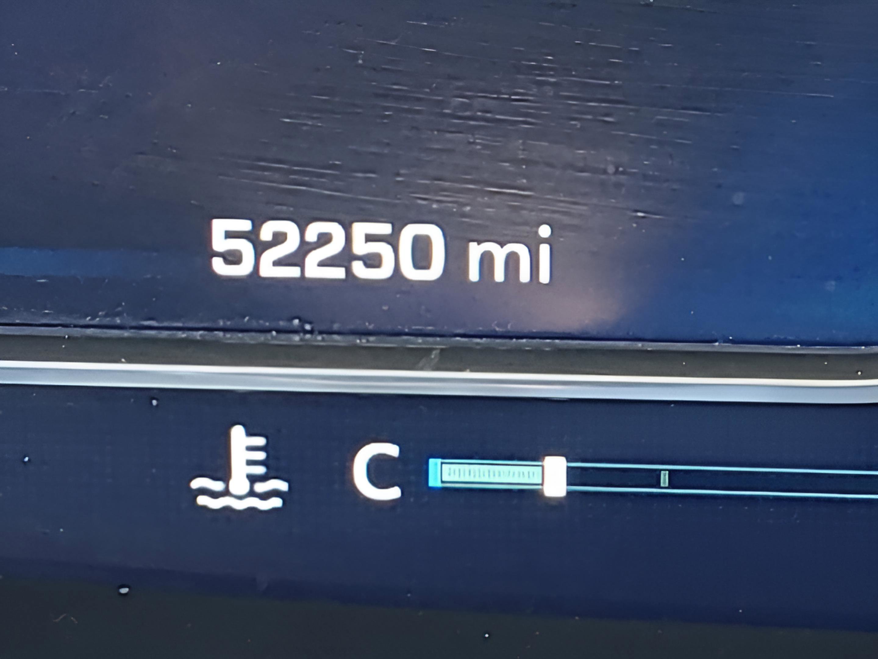 Used 2023 Chevrolet Tahoe High Country image 25