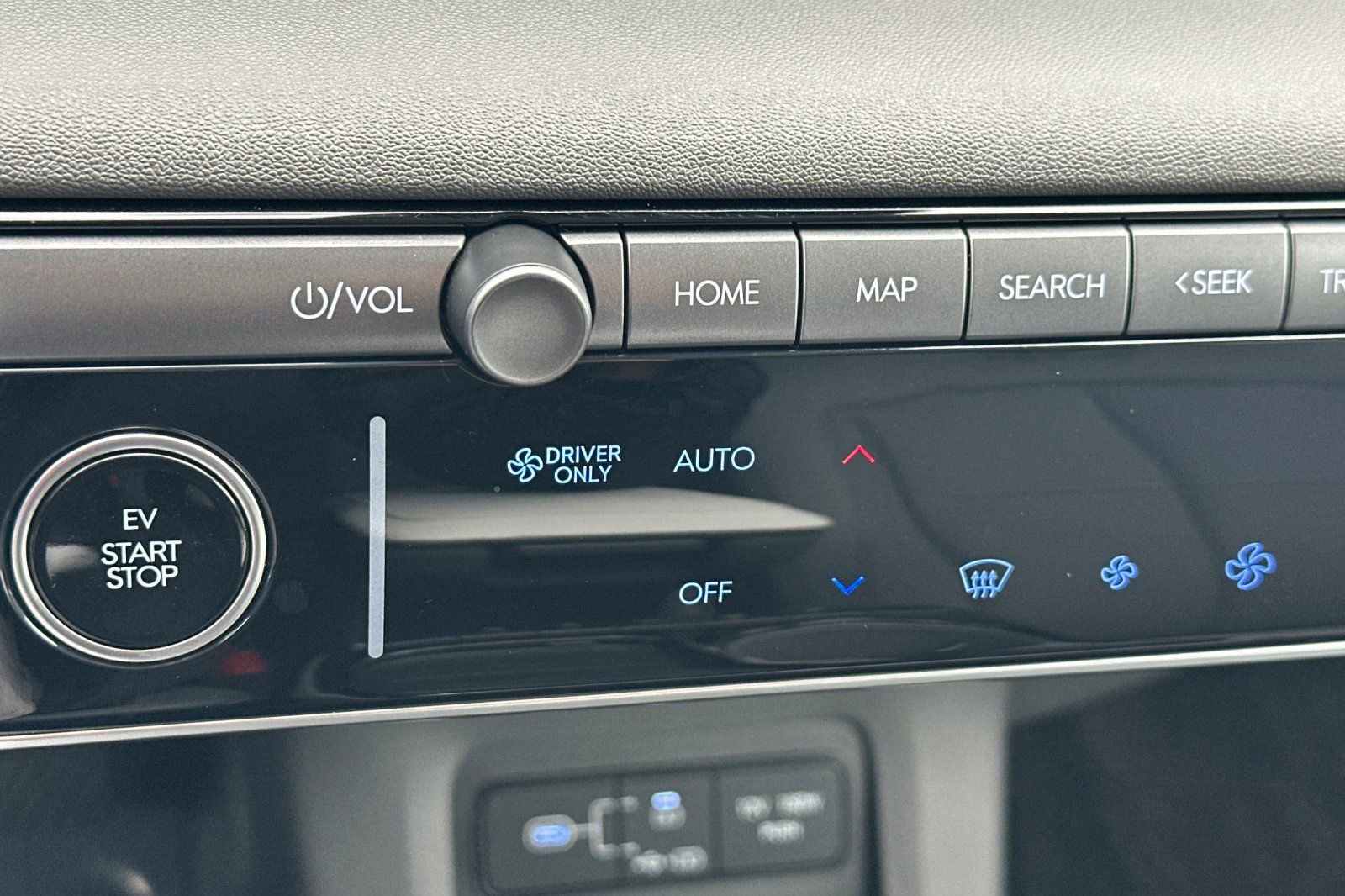 Used 2025 Hyundai Ioniq 5 SEL image 30