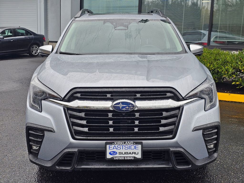 Used 2023 Subaru Ascent Limited w/ Technology Package AWD/4WD image 2