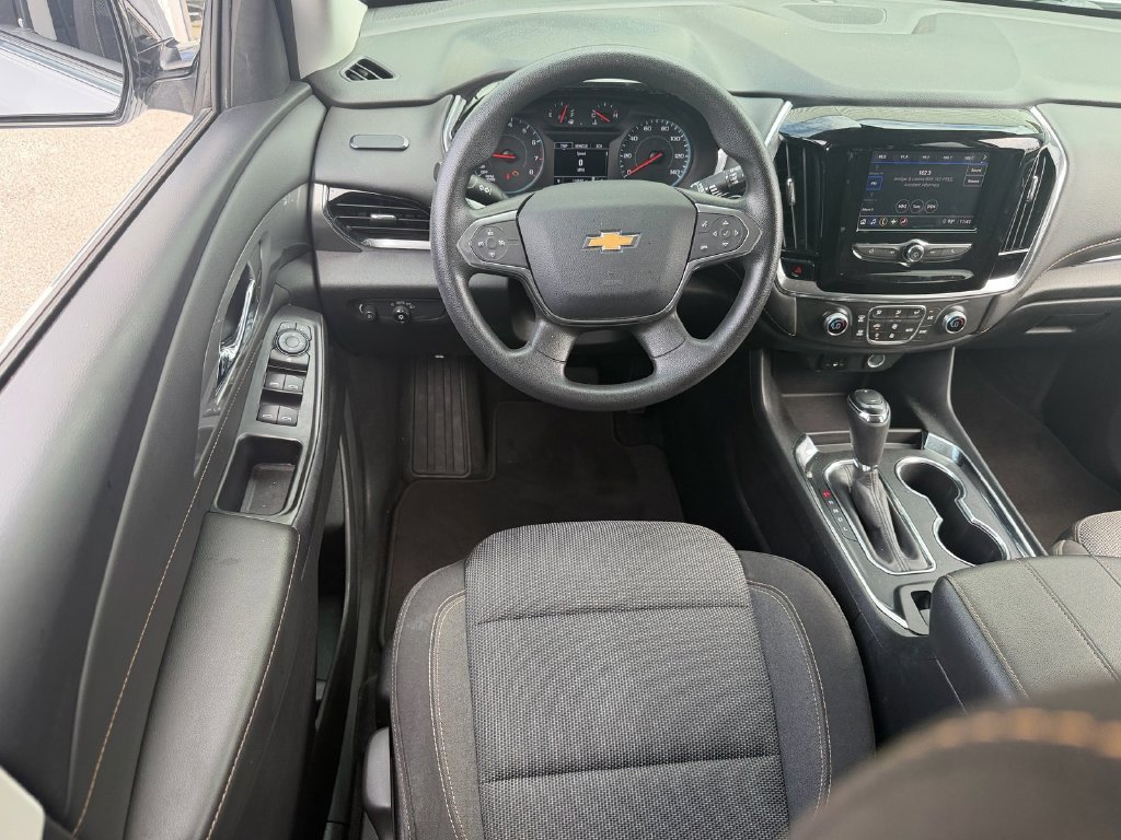 Used 2020 Chevrolet Traverse LS FWD image 13