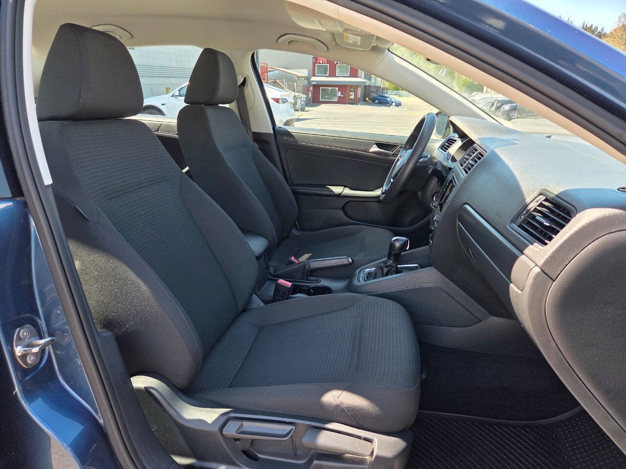 Used 2016 Volkswagen Jetta S FWD image 16