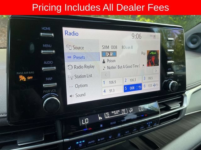 Used 2023 Toyota Sienna Platinum AWD/4WD image 34