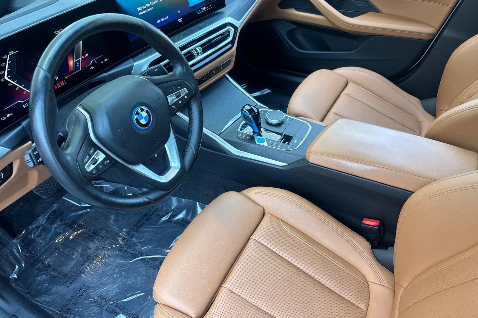 Certified 2023 BMW i4 eDrive35 w/ Premium Package RWD image 4