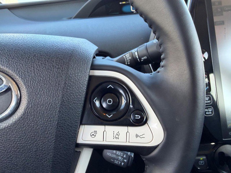 Used 2019 Toyota Prius Prime Advanced image 12