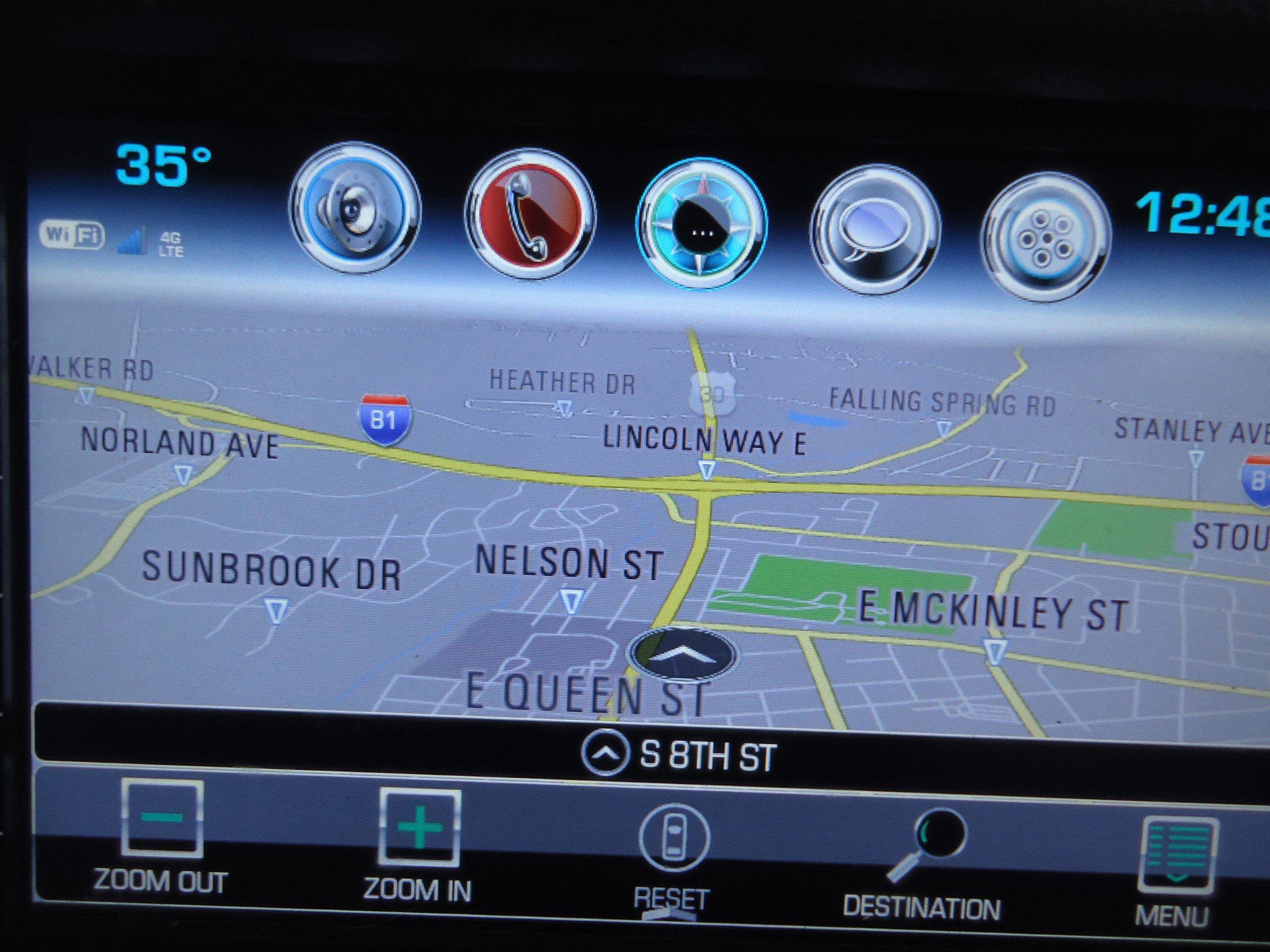 Used 2017 Chevrolet Suburban Premier image 17