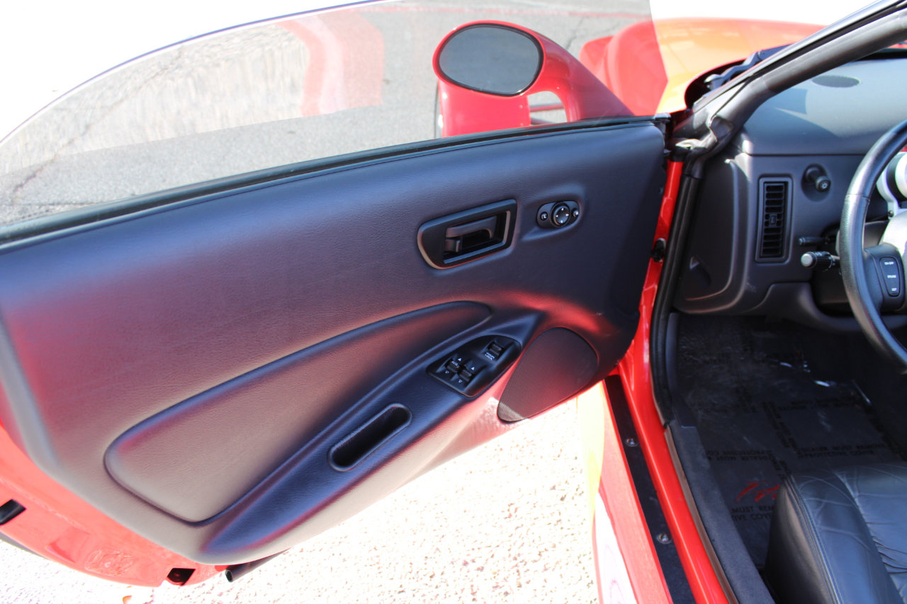 Used 1999 Plymouth Prowler 2D Roadster image 18