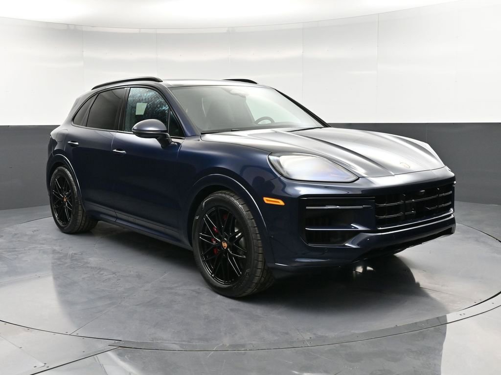 New 2026 Porsche Cayenne GTS image 10