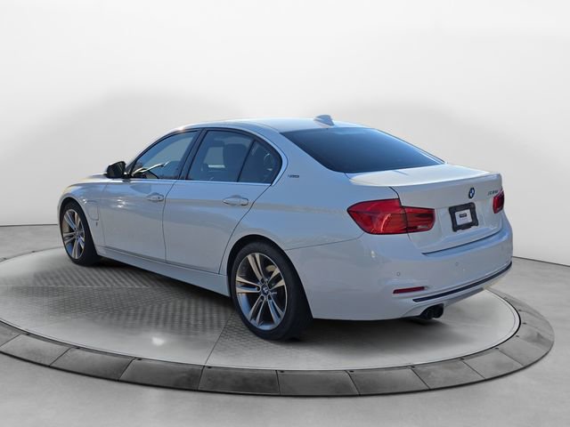 Used 2017 BMW 330e w/ Driver Assistance Package image 3