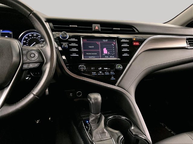 Used 2018 Toyota Camry SE FWD image 6