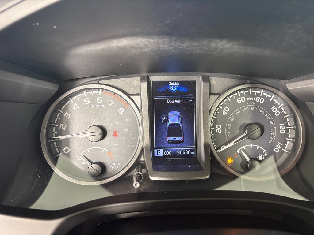 Used 2019 Toyota Tacoma TRD Sport w/ Technology Package AWD/4WD image 15