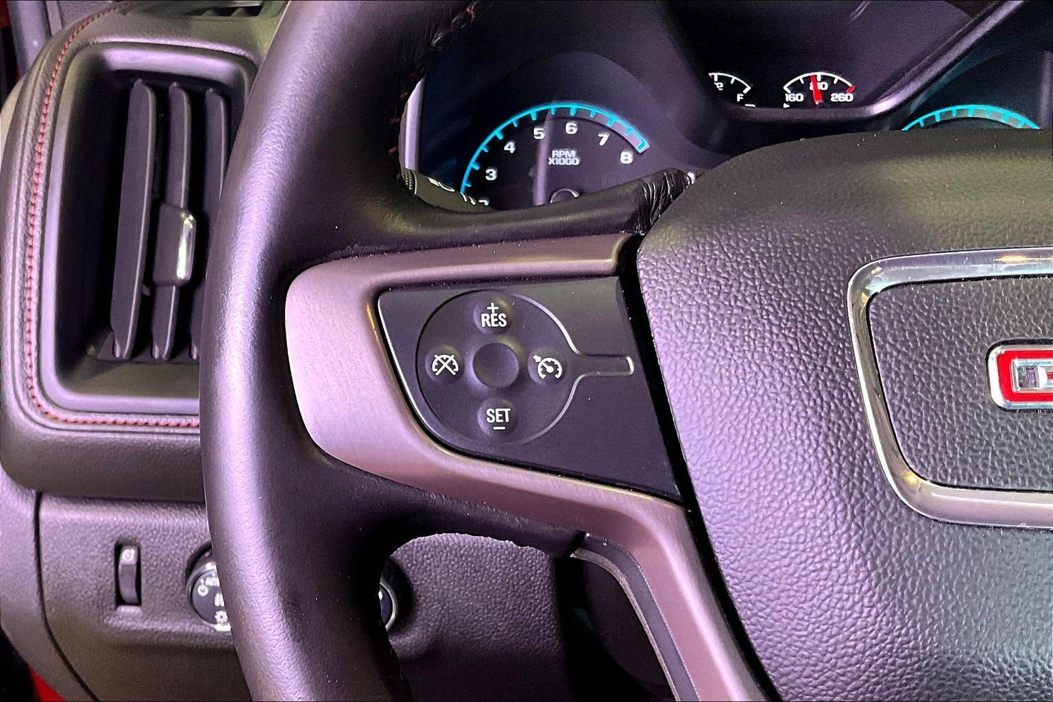 Used 2019 GMC Canyon All Terrain w/ Trailering Package AWD/4WD image 13