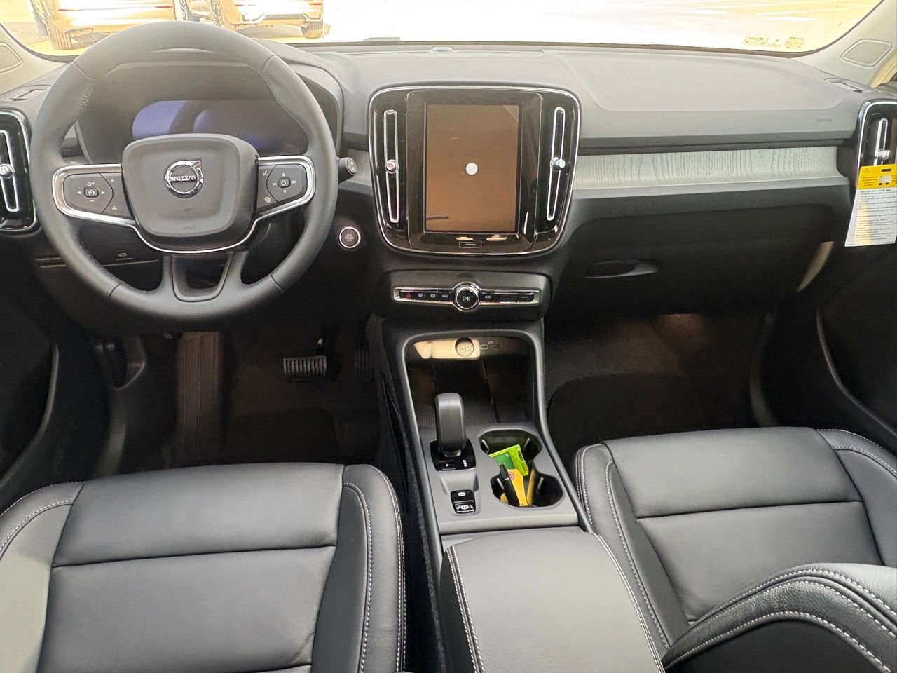 New 2026 Volvo XC40 B5 Core w/ Protection Package Premier image 10