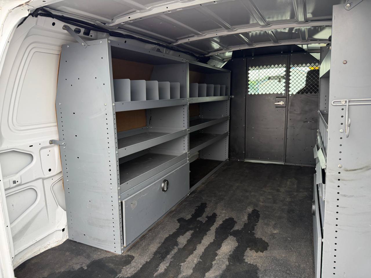 Used 2014 Ford E-150 and Econoline 150 RWD image 8