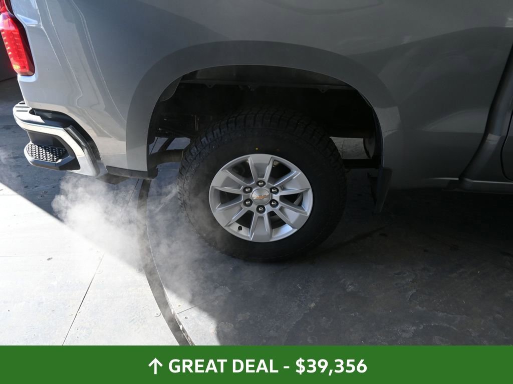 Used 2025 Chevrolet Silverado 1500 LT image 24